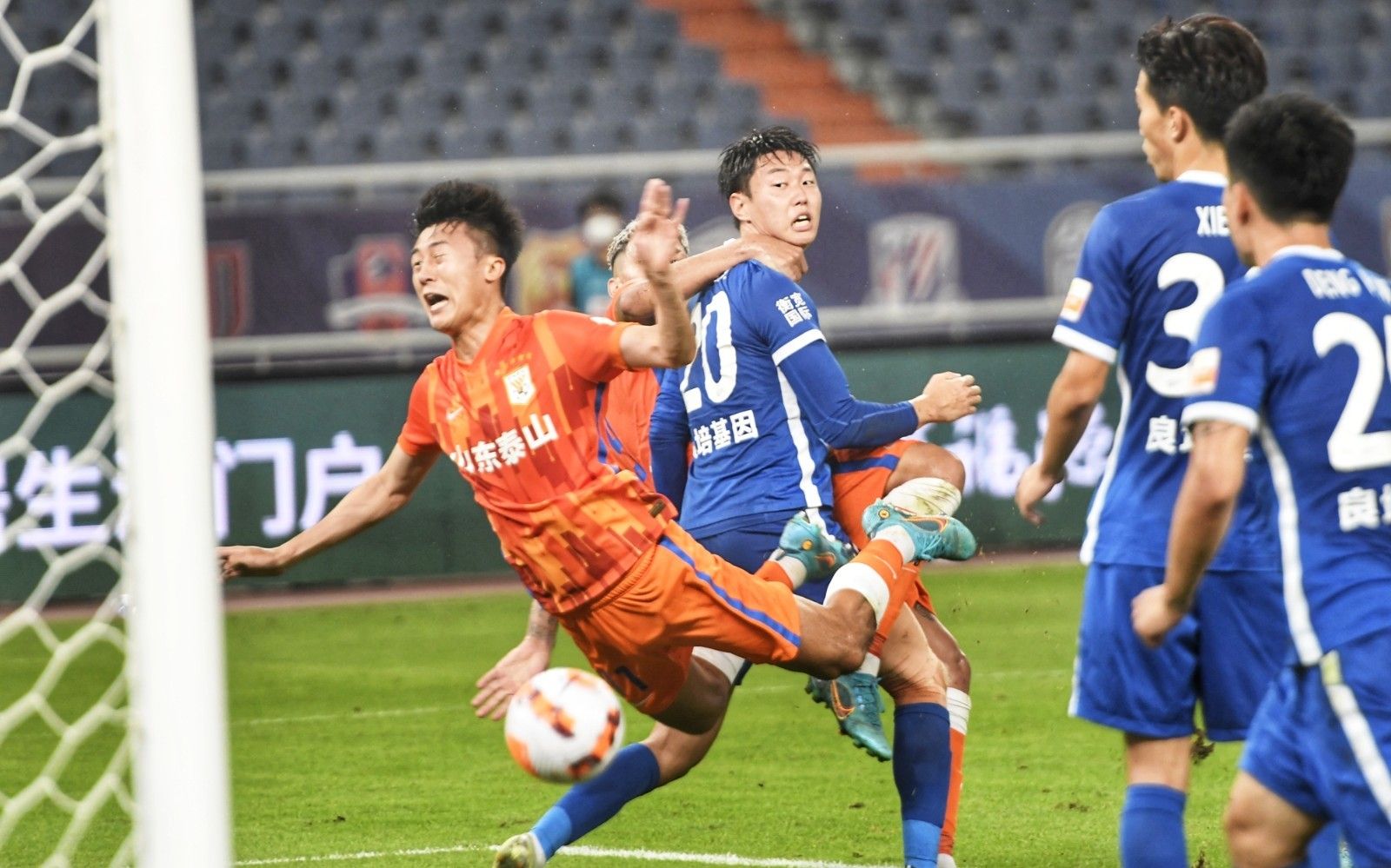 哈兰德：瓜帅的勤奋让我惊讶，他是俱乐部中工作最努力的人（哈兰德：没想到瓜帅如此勤奋，他是俱乐部里最努力工作的人）