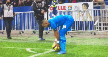 瓦科：特别感谢克雷桑给我这两次罚点机会，下回我再也不罚了