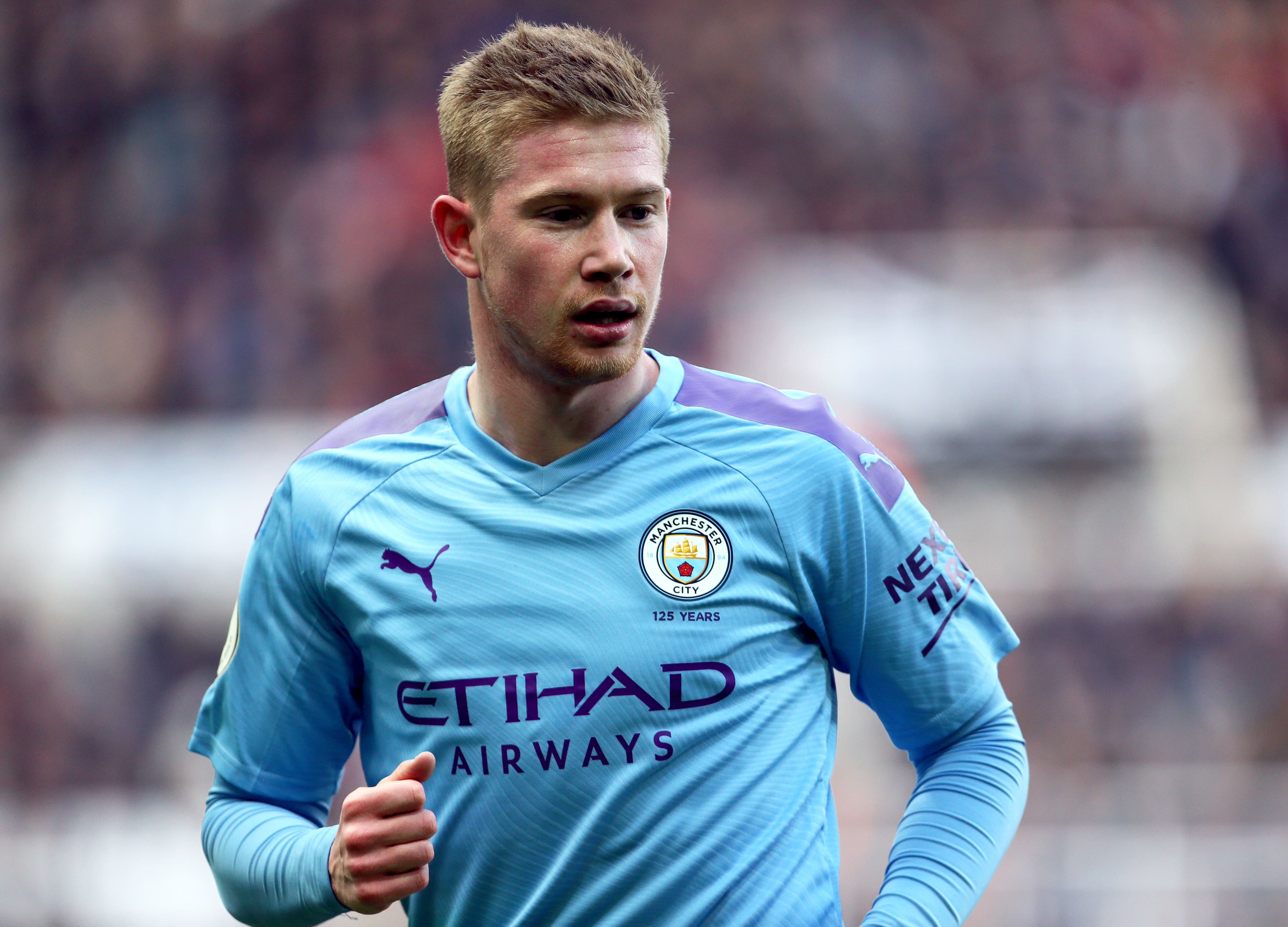 罗马诺：森林和埃弗顿正在竞争道路，球员更想去森林踢欧战（罗马诺：埃弗顿与森林争签，球员为踢欧战更愿选择森林）