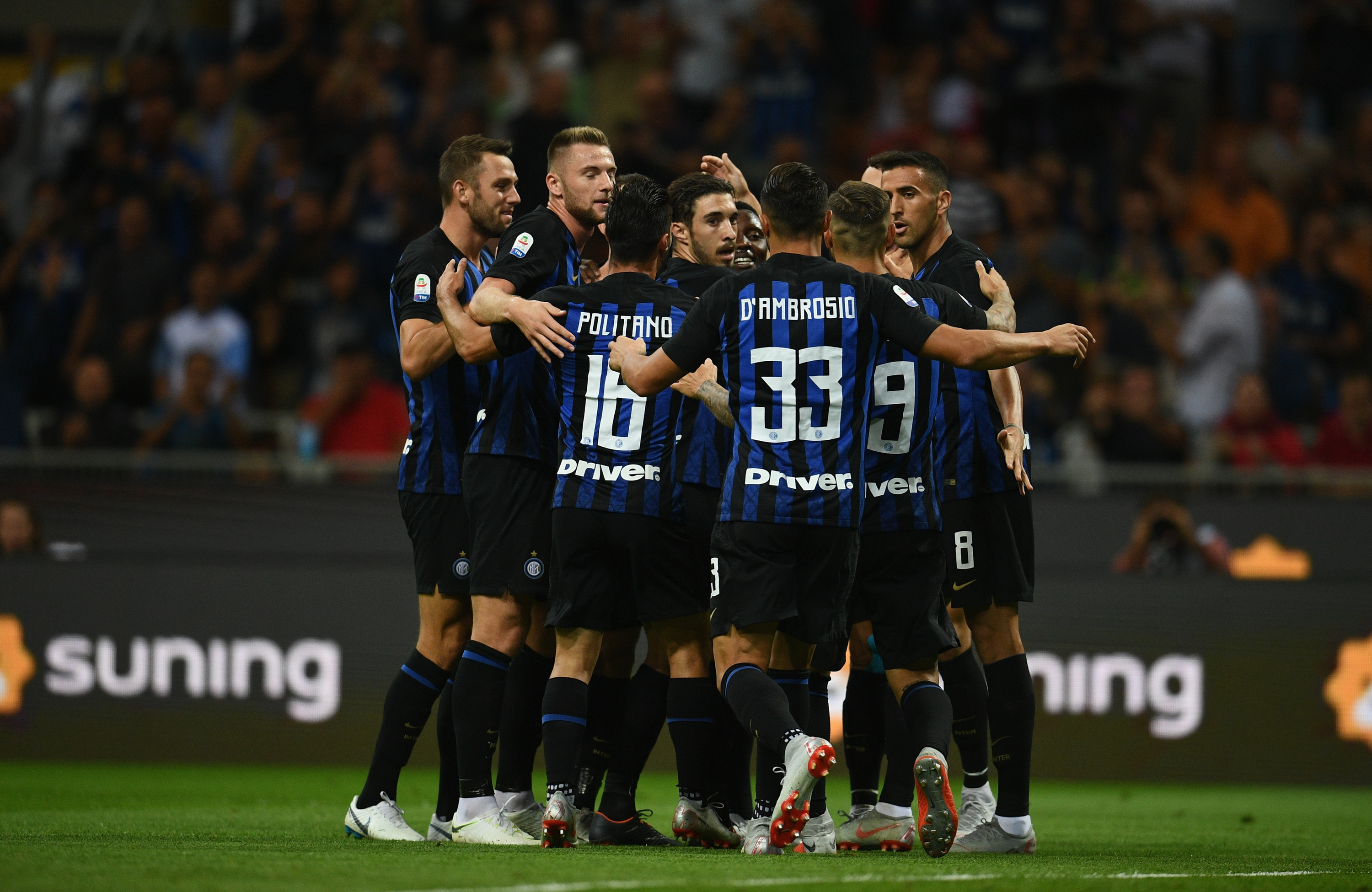 Shams：国王对全队范围内的交易讨论保持开放态度（Shams：国王对全员交易谈判持开放立场）