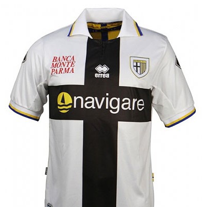 47岁斯洛特赢了！利物浦1-0创欧冠16年纪录 萨拉赫再遭炮轰（47岁斯洛特告捷！利物浦1-0改写欧冠16年纪录，萨拉赫再受质疑）