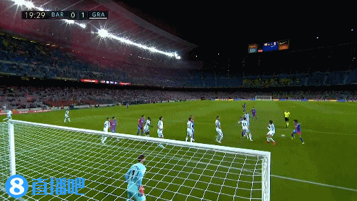 替补球员再次建功，球队深度获认可（替补再度发威，阵容厚度获赞）