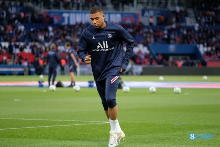 科莫利：已与DV9约定赛季结束再谈续约；冬窗目前还没特别计划（科莫利：与DV9约定赛季后再谈续约，冬窗暂无特别安排）