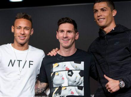 南通发布：苏超南通队载誉而归，3000多名球迷迎接城市英雄（南通发布：苏超南通队凯旋，三千余球迷迎接城市英雄）