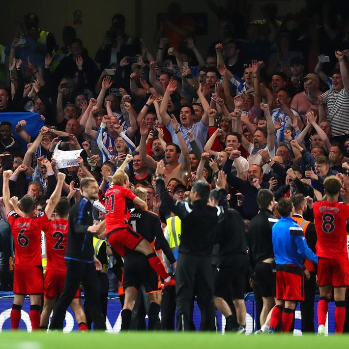 CBA：深圳男篮三分爆发 主场胜上海（CBA：深圳外线火力全开 主场力克上海）